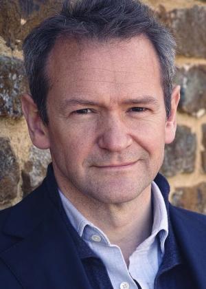 Alexander Armstrong